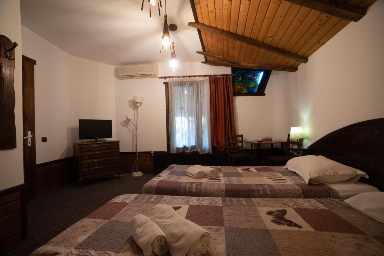Casa Mica Guesthouse Bukarest Kültér fotó
