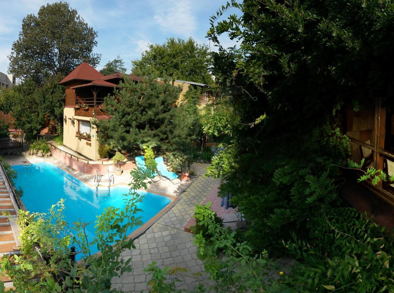 Casa Mica Guesthouse Bukarest Kültér fotó