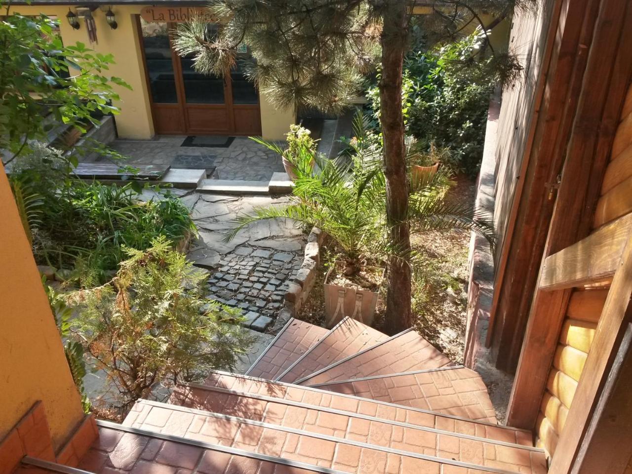 Casa Mica Guesthouse Bukarest Kültér fotó