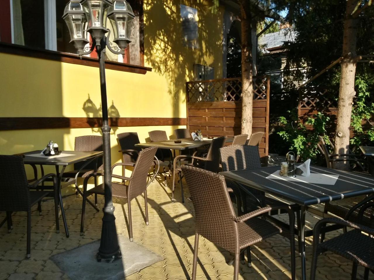 Casa Mica Guesthouse Bukarest Kültér fotó