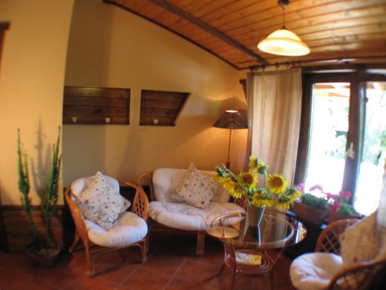 Casa Mica Guesthouse Bukarest Kültér fotó